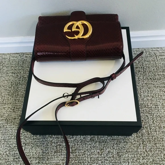 New Authentic Gucci Running Genuine Python Small Shoulder Bag Brown - Picture 13 of 14